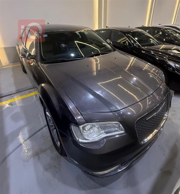 Chrysler 300 2016 for sale in Iraq - Najaf